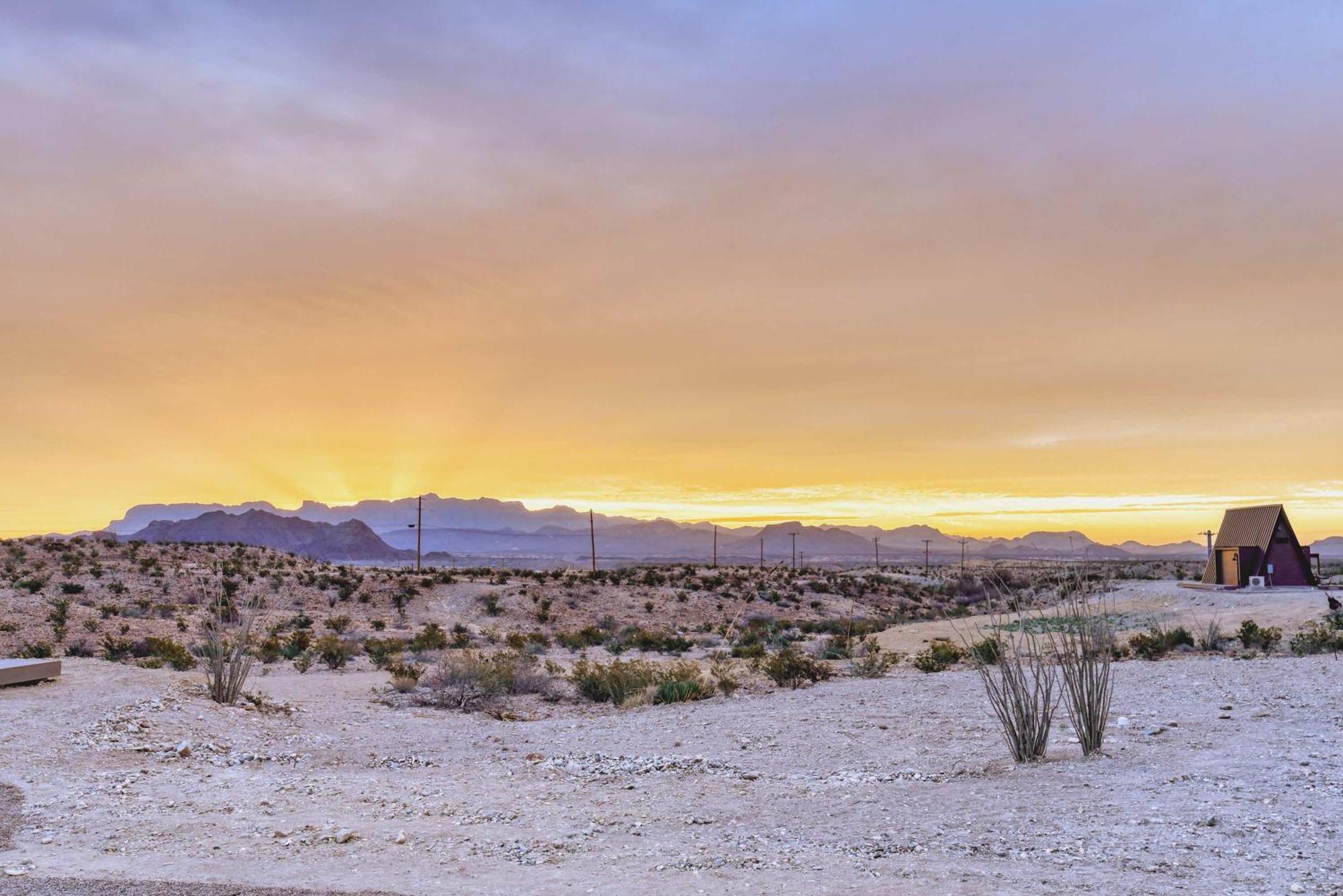 Stardust Luxury Cottage With Loft & A Great View Terlingua Eksteriør billede